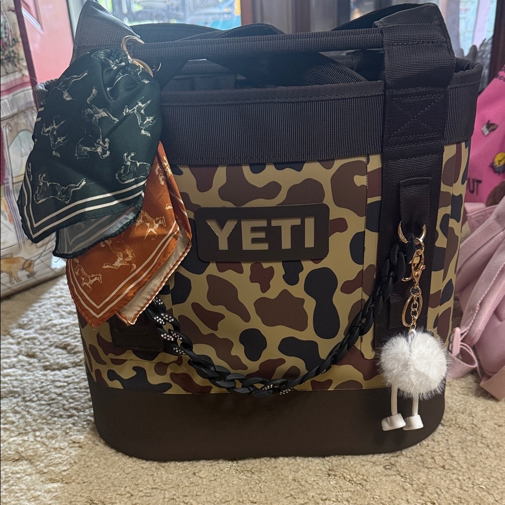 Yeti Camo Soft Cooler Tote in Brown and Olive